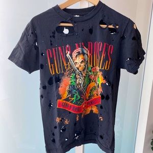 Vintage Distressed Guns N Roses Graphic T